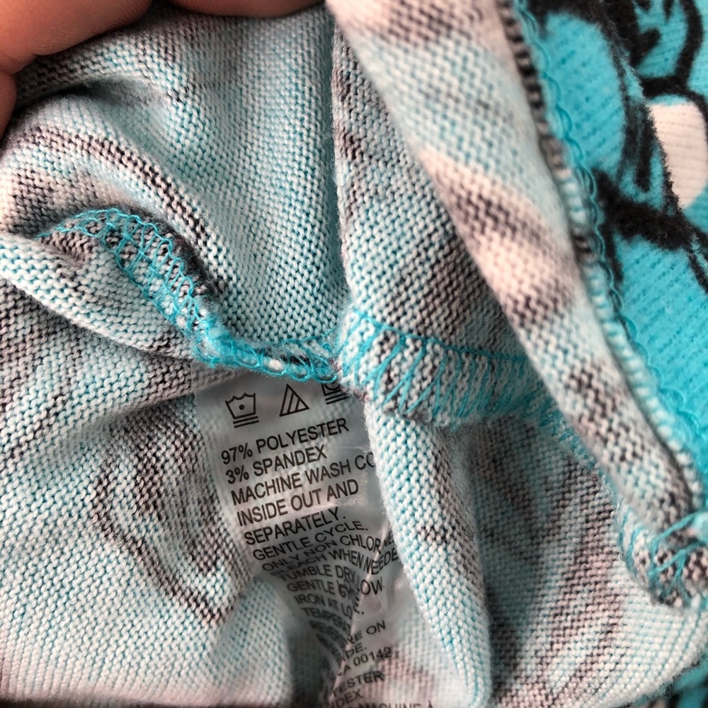 ✨2/$20✨Spring Light Knit Sweater - Picture 5 of 5